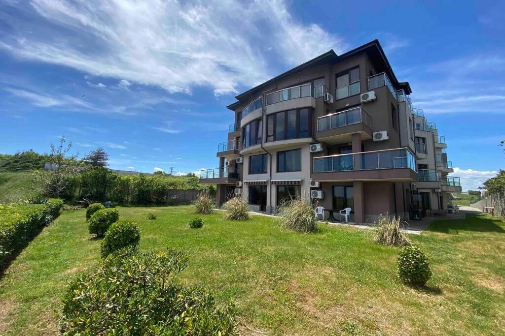 Seaview Dreamy Apartment With A Pool And Garden Синеморец Экстерьер фото